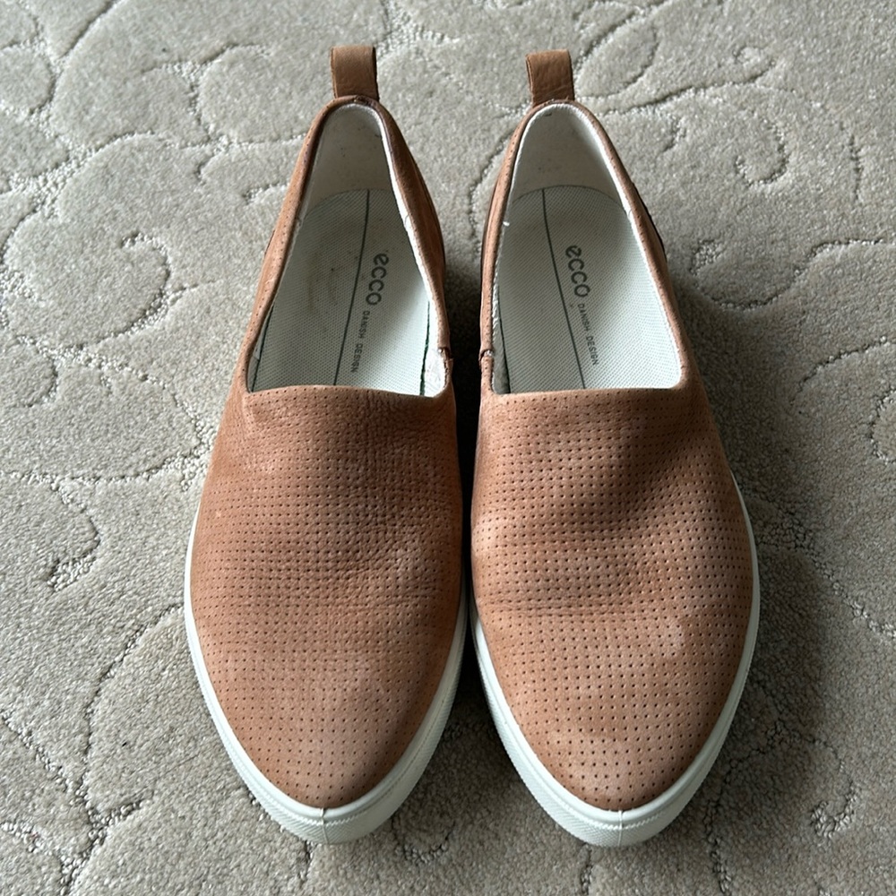 Ecco Women's Gillian Leather Slip On Sneakers
